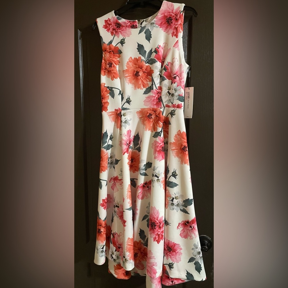 🤩- 🌺 Calvin Klein floral dress size 8 NWT